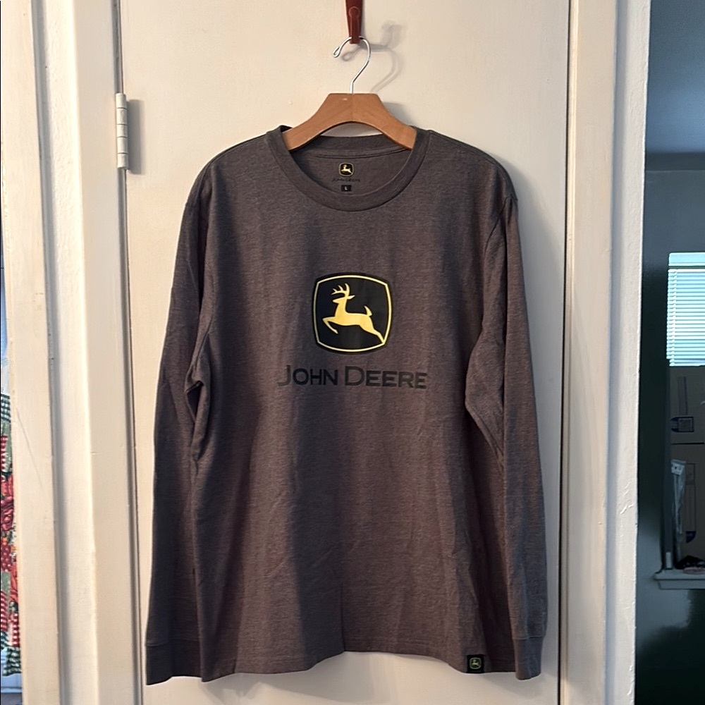 John Deere Charcoal Long Sleeve Tee NWOT Size Large 10 0492